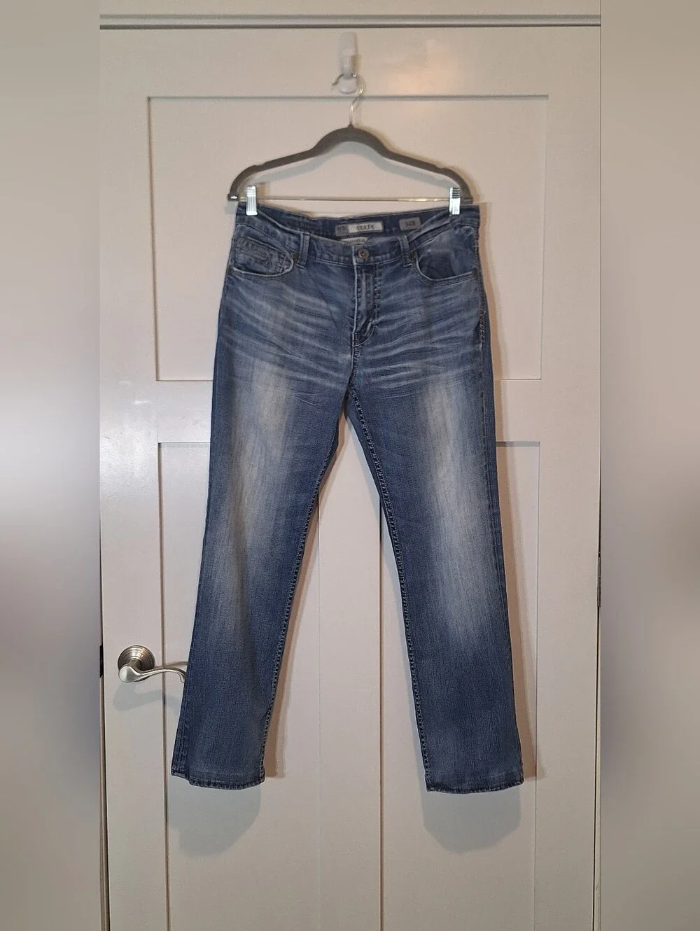 BKE Derek Straight Midrise Blue Jeans Whiskering Fading 34x29.5